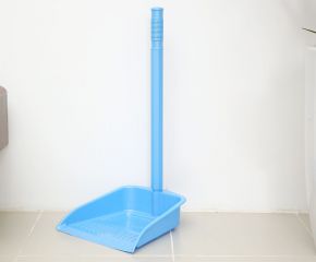 Ky rác cán dài